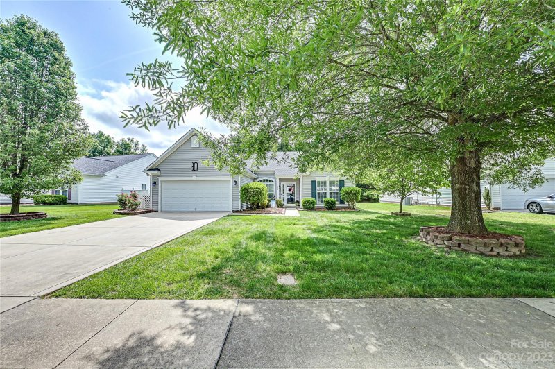 Property image 2 at 125 Shephard Hill Drive, Mooresville, NC 28115