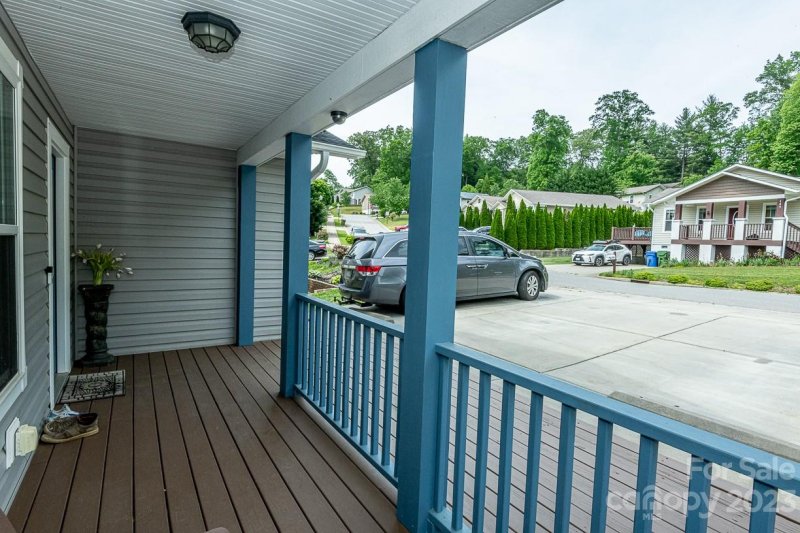 Property image 3 at 110 Warren Haynes Drive, Asheville, NC 28806