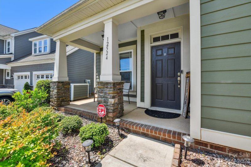 Property image 3 at 12524 Old Westbury Drive, Cornelius, NC 28031