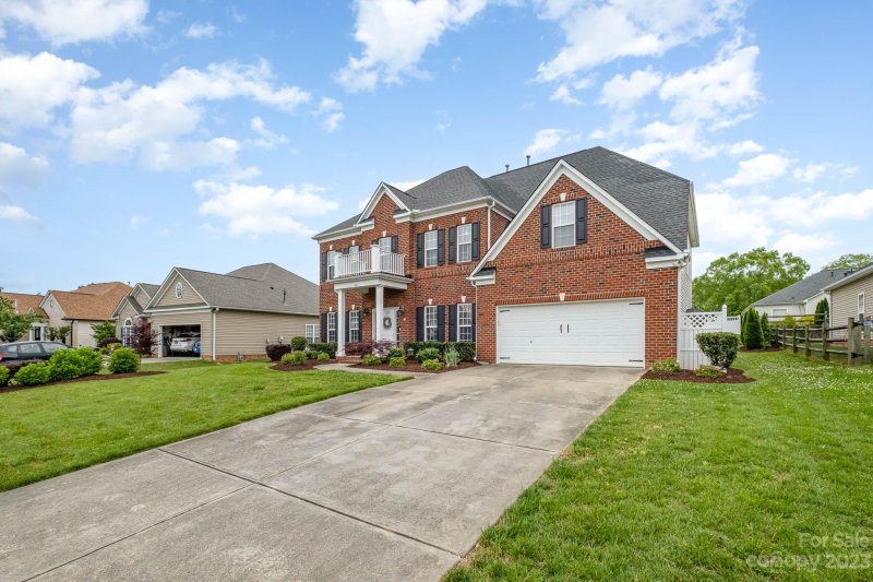 Property image 2 at 122 Dairy Farm Road, Mooresville, NC 28115