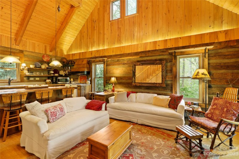 Property image 4 at 37 Cross Road, Newland, NC 28657