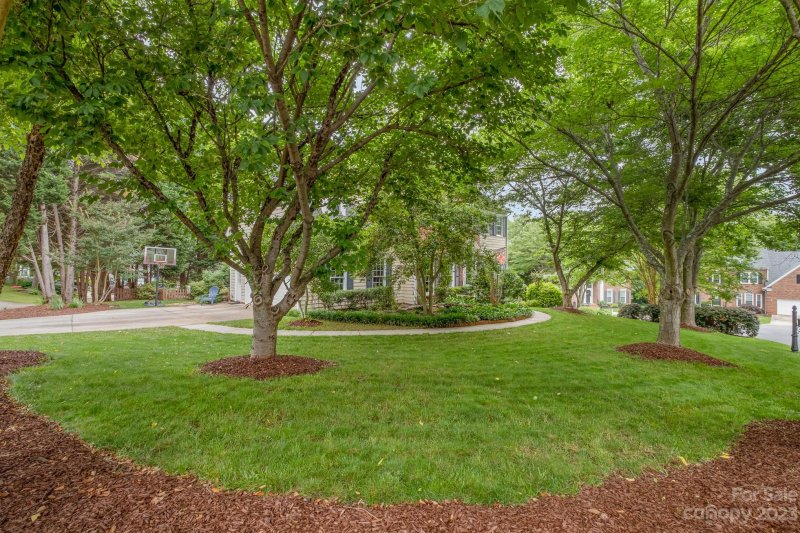 Property image 3 at 19739 Valiant Way, Cornelius, NC 28031