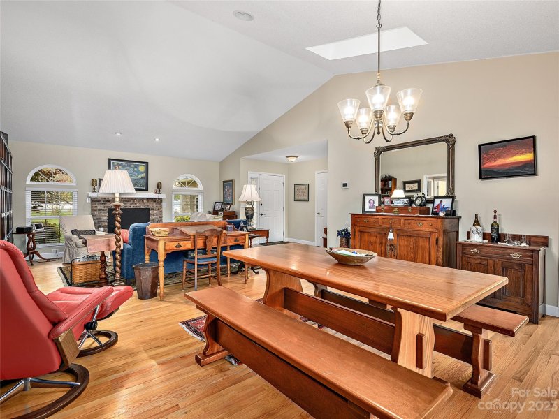 Property image 4 at 7 Creekside Court, Asheville, NC 28803