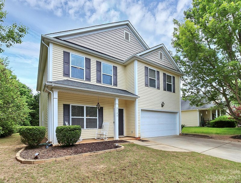 Property image 2 at 2124 Seabrook Lane, Fort Mill, SC 29715
