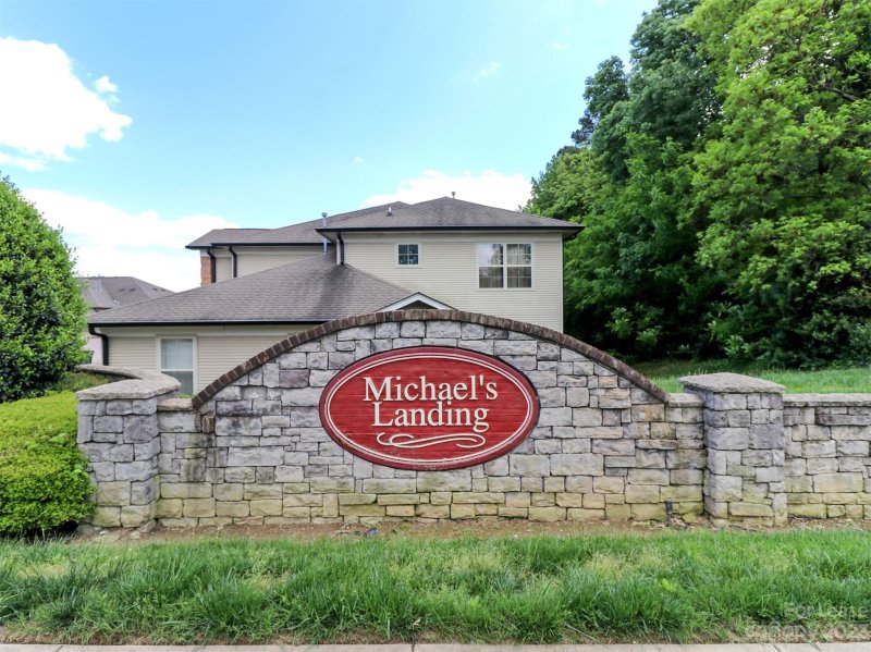 Property image 3 at 7204 Michaels Landing Drive, Charlotte, NC 28262