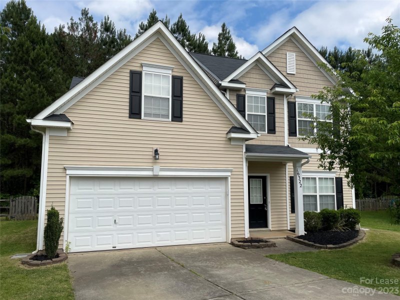 Property image 2 at 16322 Raptor Court, Charlotte, NC 28278
