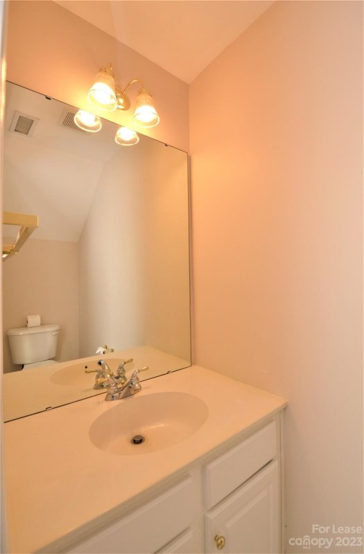 Property image 3 at 2908 Castleberry Court, Charlotte, NC 28209