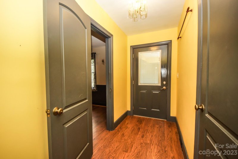 Property image 2 at 1519 Thompson Avenue, Charlotte, NC 28216