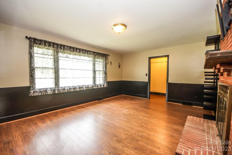 Property image 5 at 1519 Thompson Avenue, Charlotte, NC 28216