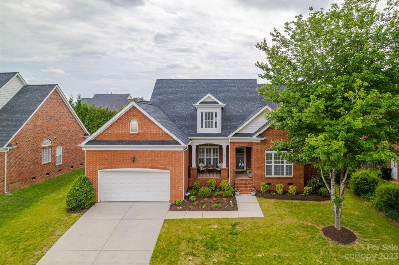 364 E Waterlynn Road