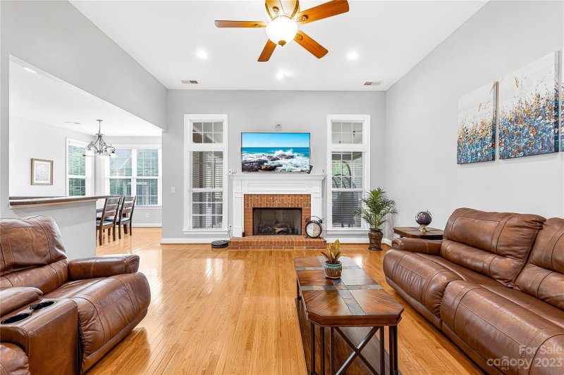 Property image 5 at 364 E Waterlynn Road, Mooresville, NC 28115