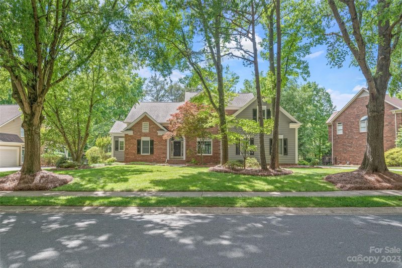 Property image 2 at 10526 Providence Arbours Drive, Charlotte, NC 28270