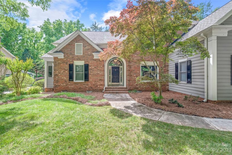 Property image 3 at 10526 Providence Arbours Drive, Charlotte, NC 28270
