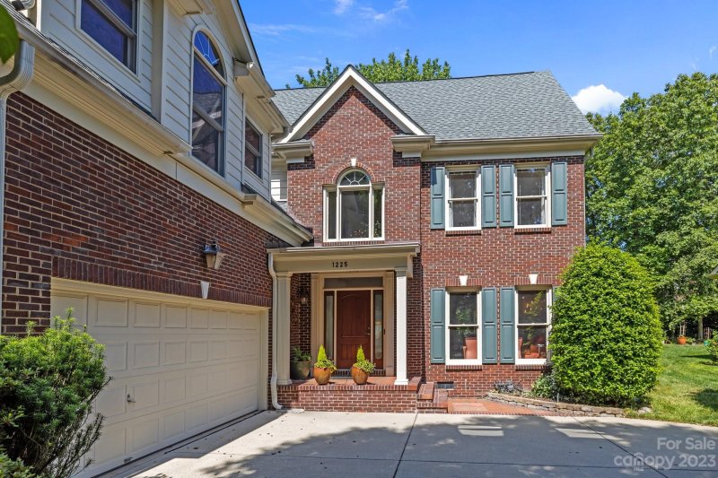 Property image 2 at 1225 Holly Ridge Drive, Matthews, NC 28105