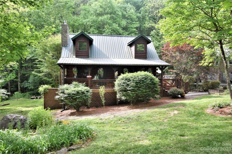 Property image 3 at 17 Cripple Creek Drive, Waynesville, NC 28785