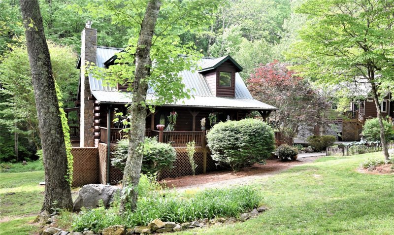 Property image 4 at 17 Cripple Creek Drive, Waynesville, NC 28785