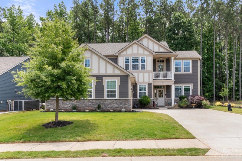 534 Sandbar Point