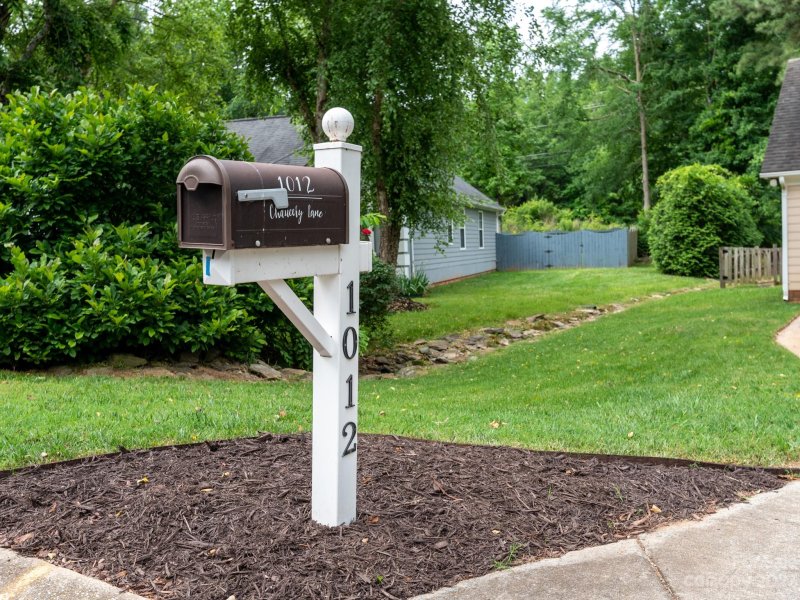 Property image 5 at 1012 Chaucery Lane, Matthews, NC 28104