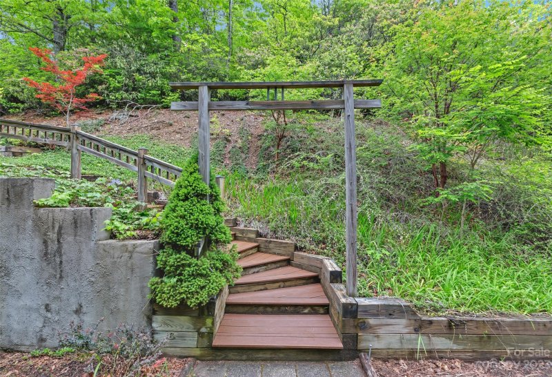 Property image 4 at 130 High Rock Acres Drive, Black Mountain, NC 28711