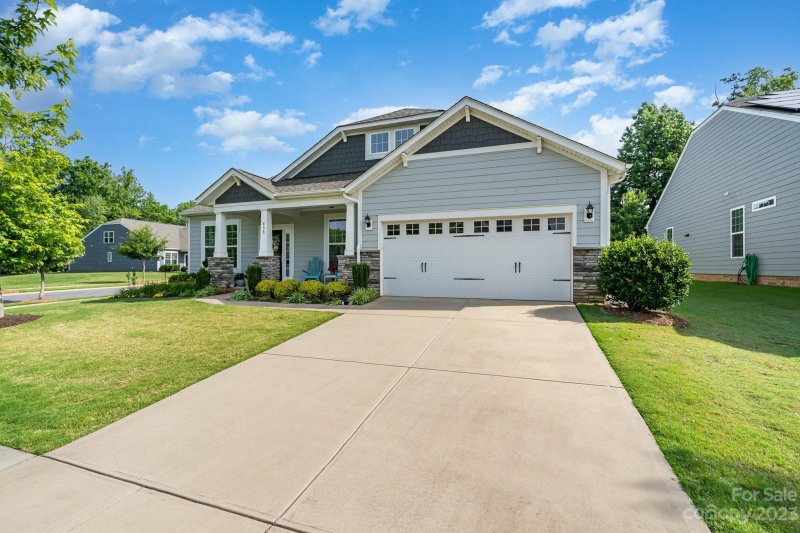 Property image 2 at 658 Gardenbrook Trail, Belmont, NC 28012