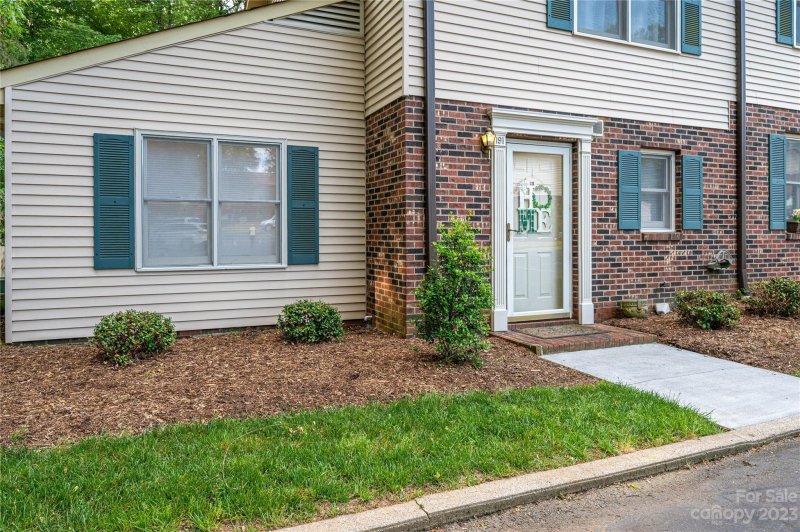 Property image 3 at 1330 5th Street, Hickory, NC 28601