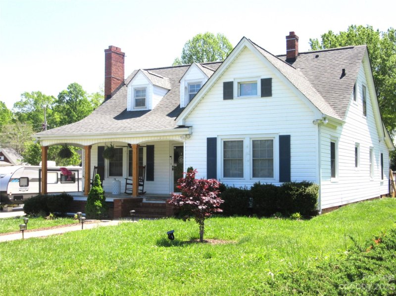 Property image 2 at 1409 Short Street, Albemarle, NC 28001