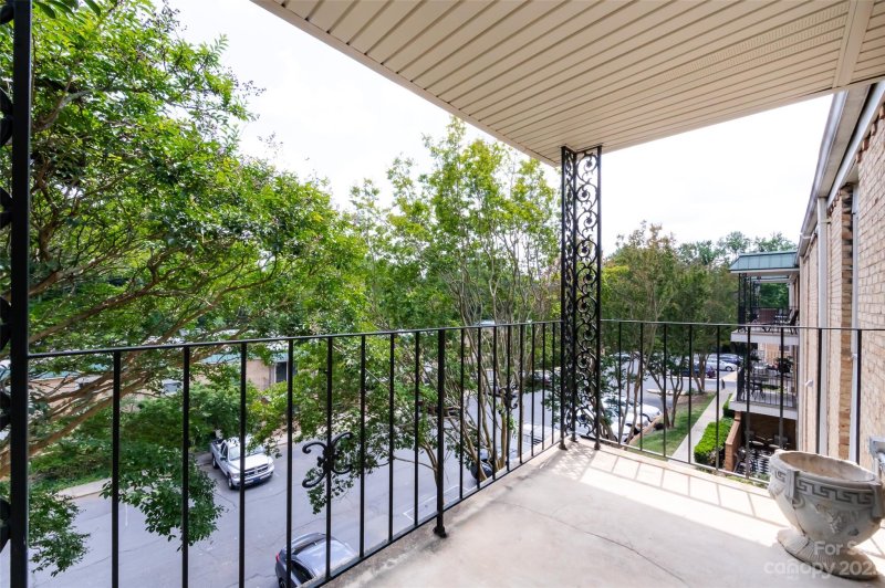 Property image 4 at 4735 Hedgemore Drive, Charlotte, NC 28209