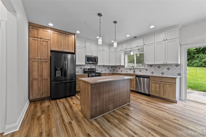 Property image 2 at 2437 Harwood Hills Lane, Charlotte, NC 28214