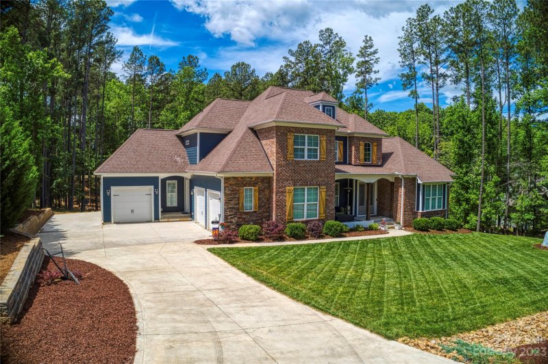 Property image 2 at 123 Wolf Hill Drive, Mooresville, NC 28117