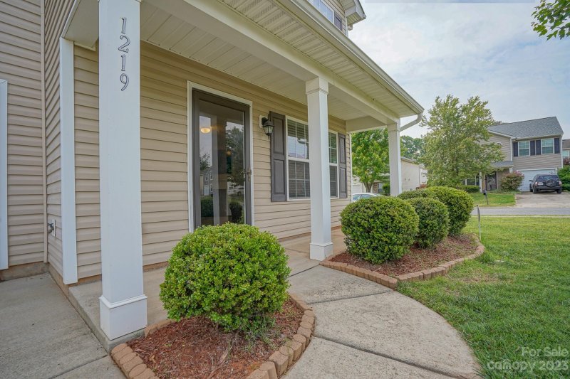 Property image 4 at 1219 Chaser Ridge Court, Charlotte, NC 28216