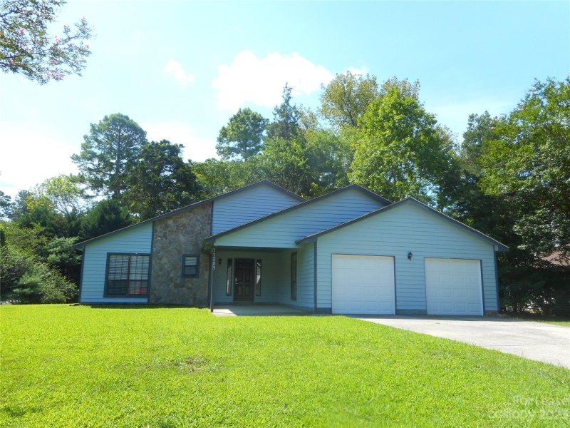 11201 Snapfinger Drive