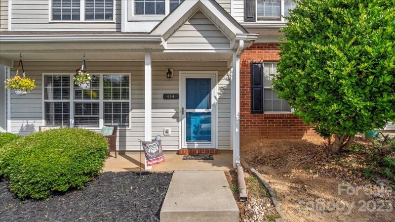 414 Scarlett Lane