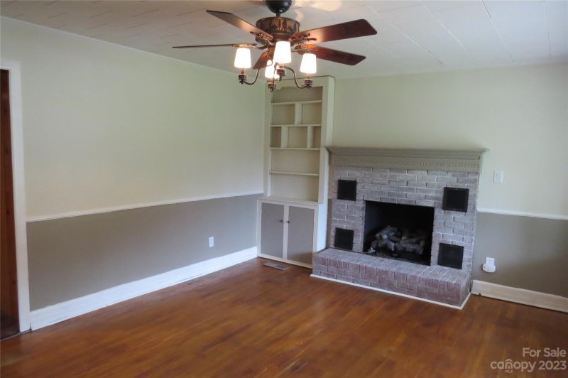 Property image 5 at 309 S 8th Avenue, Maiden, NC 28650