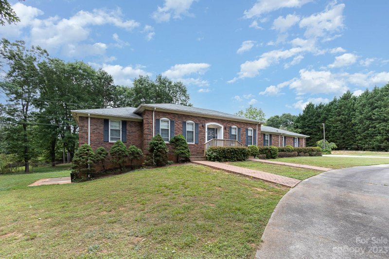 Property image 2 at 222 Oakmont Road, Stanley, NC 28164