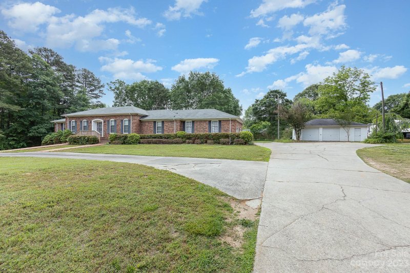 Property image 3 at 222 Oakmont Road, Stanley, NC 28164