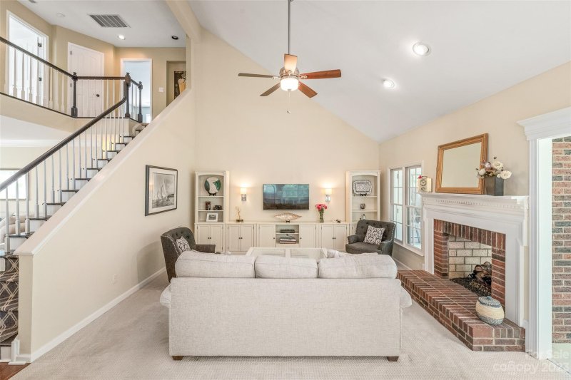 Property image 5 at 4720 Avonwood Lane, Charlotte, NC 28270