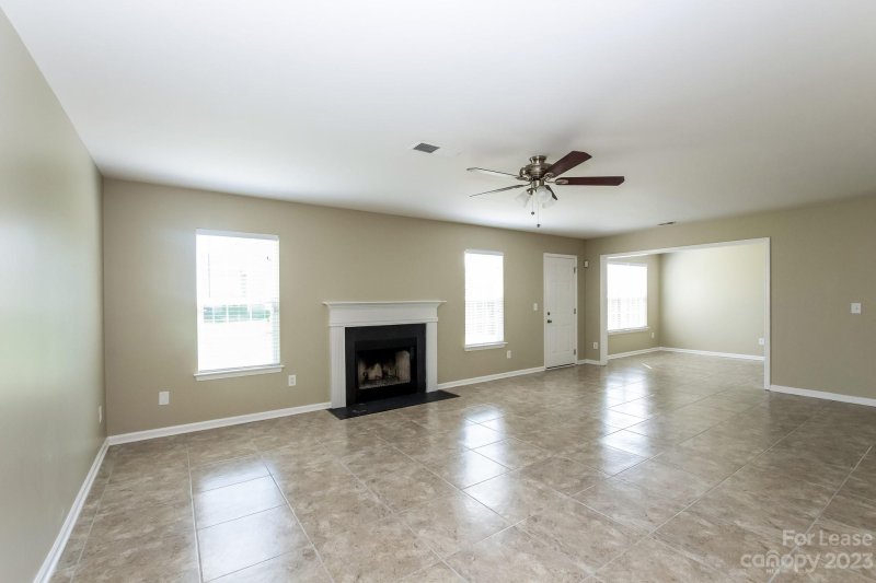 Property image 3 at 2737 Reid Meadows Drive, Charlotte, NC 28208