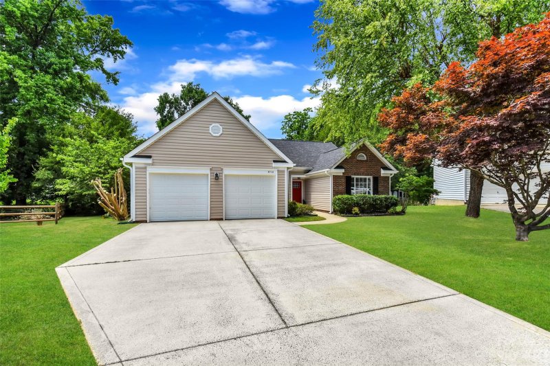 Property image 2 at 4710 Judge Place, Concord, NC 28027