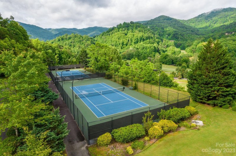 Property image 4 at 151 Country Club Drive, Whittier, NC 28789