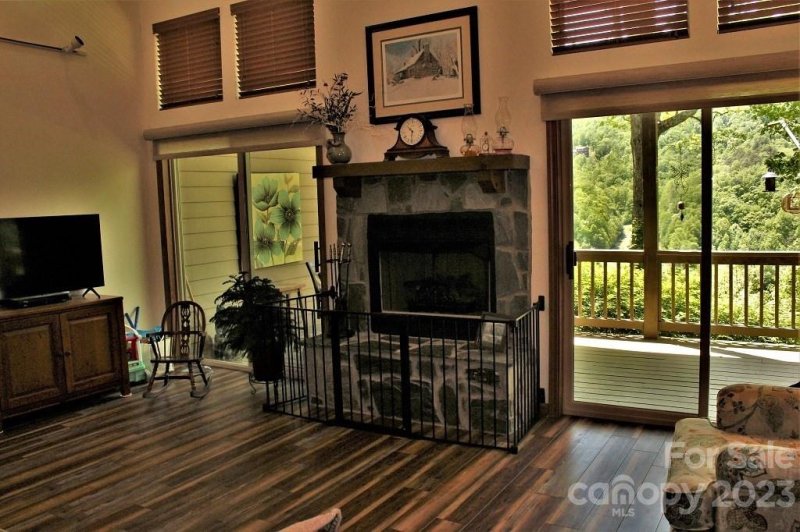 Property image 3 at 120 White Oak Pointe, Whittier, NC 28789