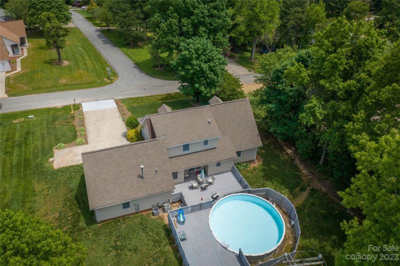 Property image 4 at 4087 Hemingway Drive, Hickory, NC 28601