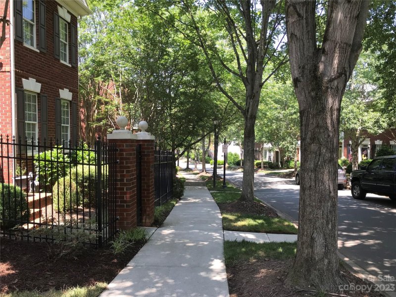 Property image 2 at 221 Twain Avenue, Davidson, NC 28036