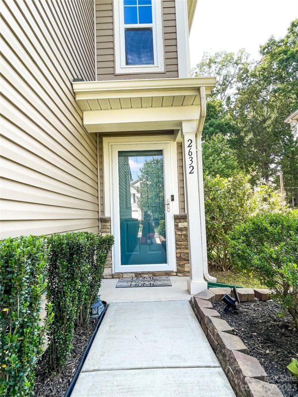 Property image 2 at 2632 Bramble Ridge Court, Charlotte, NC 28215