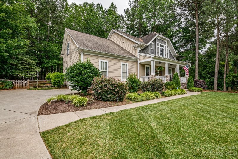 Property image 2 at 152 Mill Pond Road, Lake Wylie, SC 29710