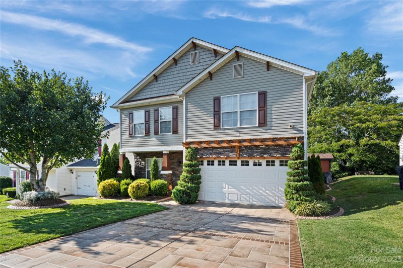 Property image 2 at 1114 Alston Hill Drive, Charlotte, NC 28214