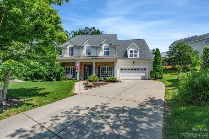 732 Ravenglass Drive