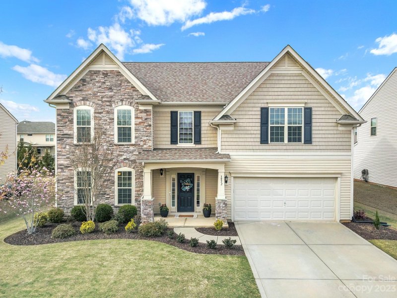 3972 Kestrel Lane