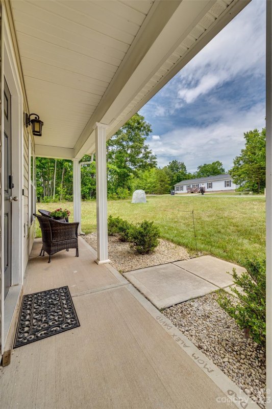 Property image 4 at 2122 Pinnacle View Drive, Kings Mountain, NC 28086