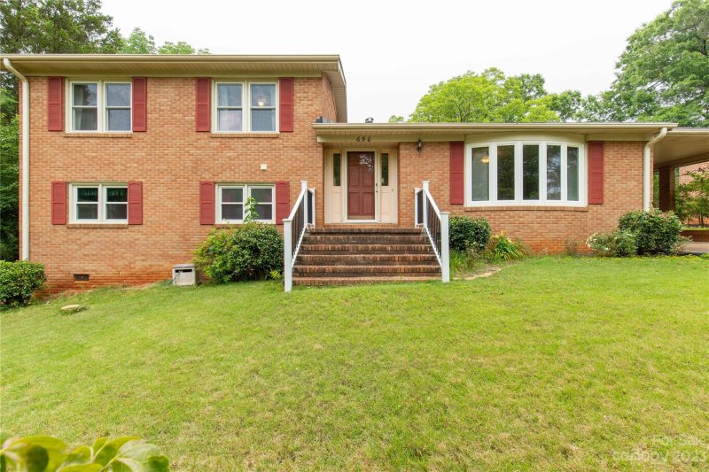 Property image 3 at 690 Bancroft Drive, Rock Hill, SC 29730