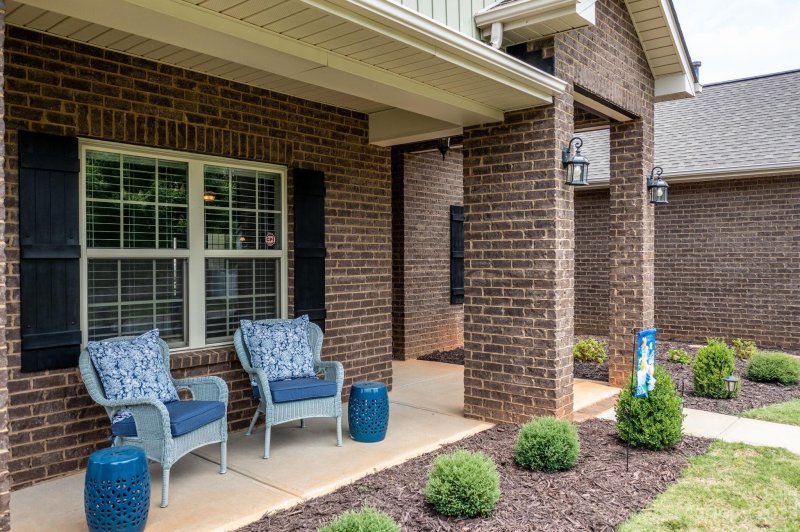 Property image 3 at 101 Taylors Creek Street, Mount Holly, NC 28120